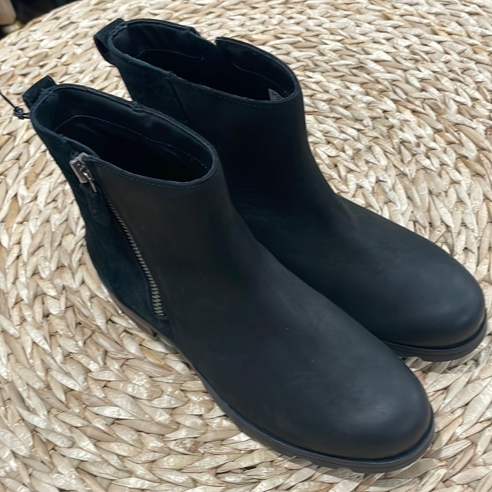 Sorel Emilie Zip Bootsie Black